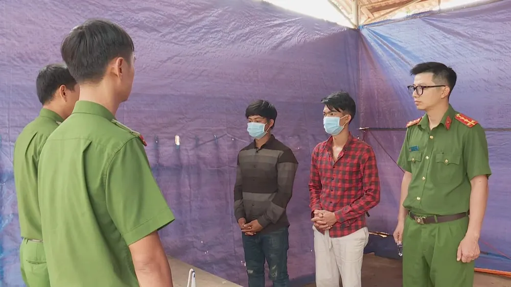 Công an đã khởi tố hai người để phục vụ điều tra. Ảnh AĐ Công an đã khởi tố hai người để phục vụ điều tra. Ảnh AĐ