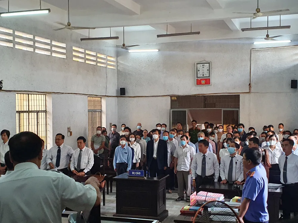 Quang cảnh phiên toà. Ảnh: QN