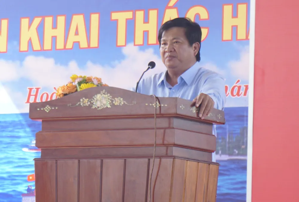 Ông Trần Văn Phúc, Giám đốc Sở NN&PTNT tỉnh Bình Định phát biểu tại lễ phát động ra khơi. Ảnh TX Ông Trần Văn Phúc, Giám đốc Sở NN&PTNT tỉnh Bình Định phát biểu tại lễ phát động ra khơi. Ảnh TX