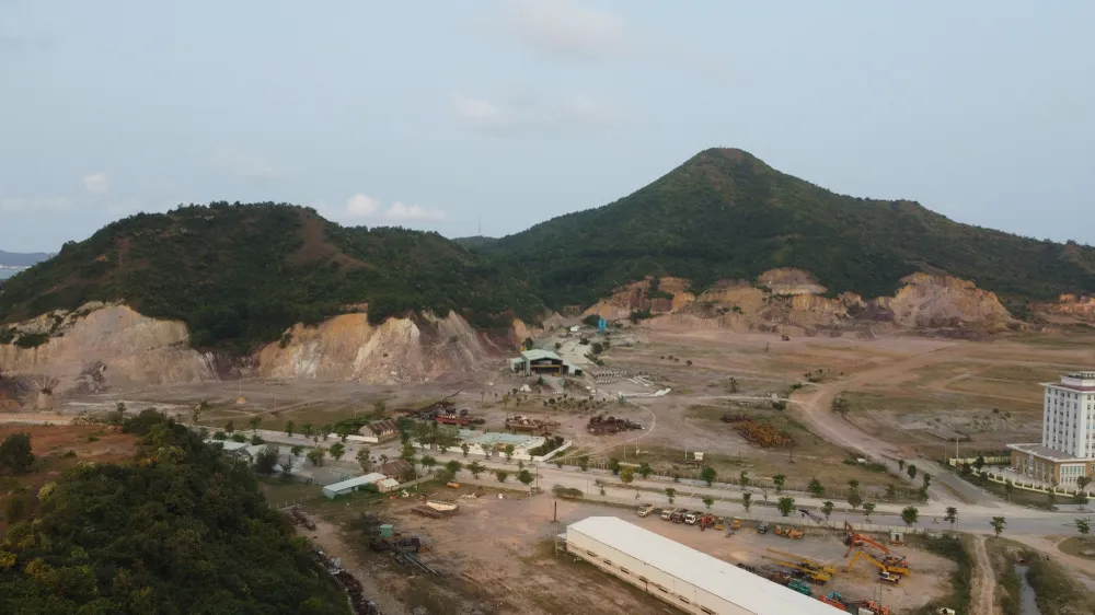 Dự án Khu đô thị hồ Phú Hòa có tổng diện tích 324 ha, vốn khoảng 5000 tỉ đồng, nằm ở vị trí đắc địa của TP Quy Nhơn. Ảnh QN