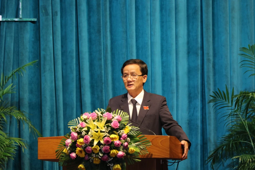 Ông Trần Văn Thường, Chánh án TAND tỉnh Bình Định trả lời câu hỏi của đại biểu tại kỳ họp. Ảnh QN Ông Trần Văn Thường, Chánh án TAND tỉnh Bình Định trả lời câu hỏi của đại biểu tại kỳ họp. Ảnh QN