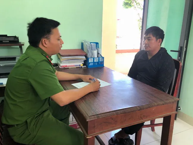 Em tại cơ quan điều tra. Ảnh: Báo Bình Định Em tại cơ quan điều tra. Ảnh: Báo Bình Định