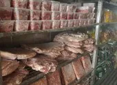 Hàng chục tấn chân gà hết hạn sử dụng không tiêu hủy được ảnh 2 Phát hiện 19 tấn chân giò heo, chân gà... có dấu hiệu ôi thiu