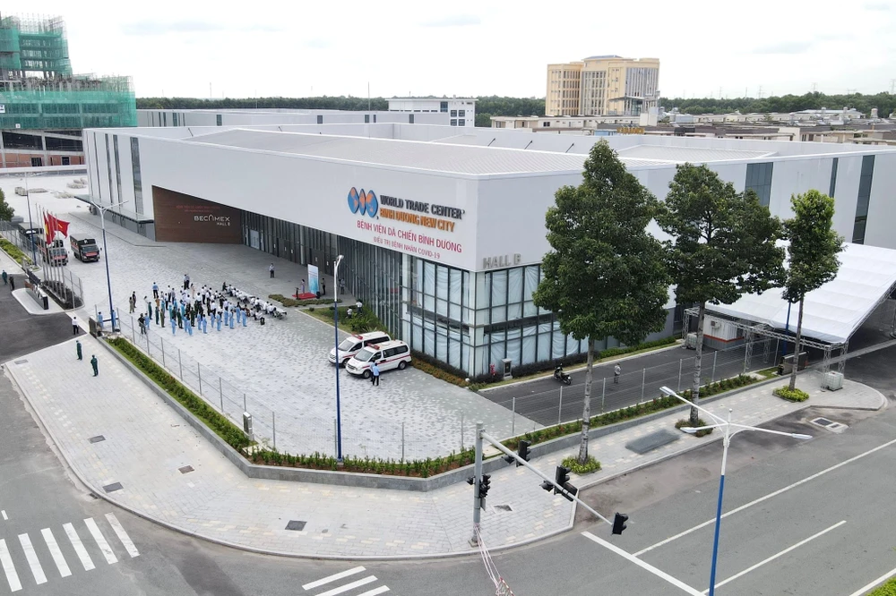 Gần 32.000 ca nhiễm, Bình Dương đưa thêm một bệnh viện dã chiến vào hoạt động ảnh 2