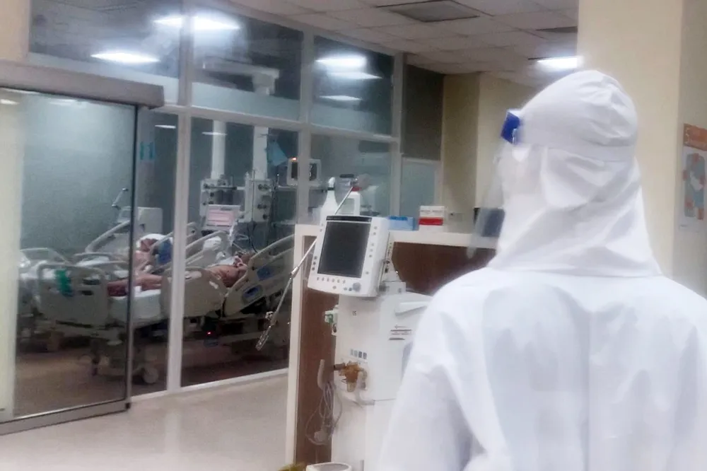 Doanh nghiệp chủ động xây dựng khu điều trị COVID-19 cho Bình Dương ảnh 5