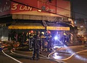 Quận 8: Cháy sạp bán vàng mã ở chợ Nhị Thiên Đường