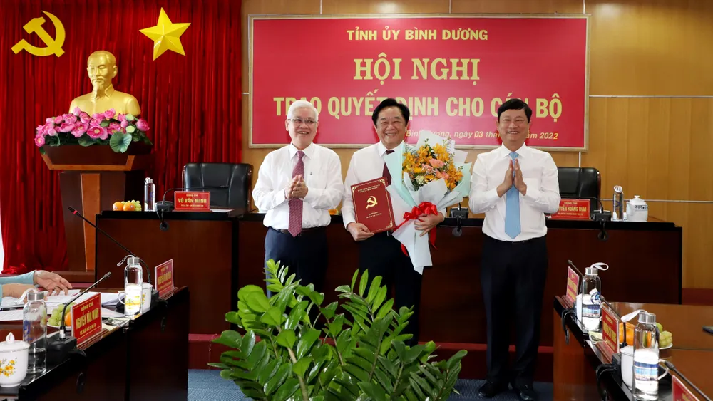 Ông Nguyễn Hoàng Thao, Phó Bí thư Thường trực Tỉnh ủy kiêm giữ vị trí Hiệu trưởng Trường Chính trị tỉnh Bình Dương. Ảnh: BD Ông Nguyễn Hoàng Thao, Phó Bí thư Thường trực Tỉnh ủy kiêm giữ vị trí Hiệu trưởng Trường Chính trị tỉnh Bình Dương. Ảnh: BD