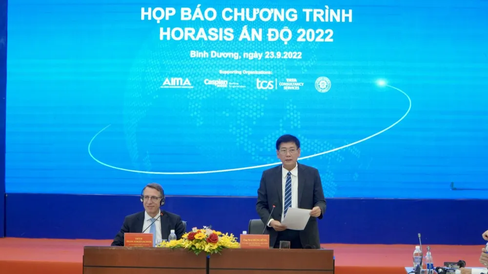 Ông Mai Hùng Dũng, Phó Chủ tịch Thường trực UBND tỉnh Bình Dương mong muốn diễn đàn sẽ là nơi kết nối các doanh nghiệp, thu hút đầu tư. Ảnh: LÊ ÁNH