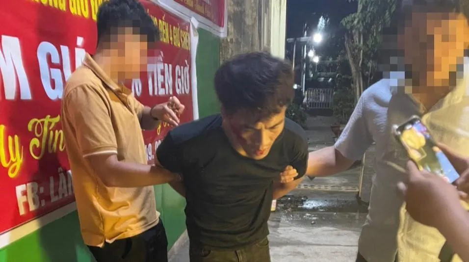 Một trong ba kẻ mua bán trái phép ma túy bị bắt giữ. Ảnh: CACC Một trong ba kẻ mua bán trái phép ma túy bị bắt giữ. Ảnh: CACC