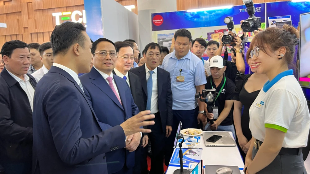 Thủ tướng vui mừng cho biết ngày hội Techfest VietNam năm 2022 đã cổ vũ tinh thần khởi nghiệp sáng tạo. Ảnh: LÊ ÁNH Thủ tướng vui mừng cho biết ngày hội Techfest VietNam năm 2022 đã cổ vũ tinh thần khởi nghiệp sáng tạo. Ảnh: LÊ ÁNH