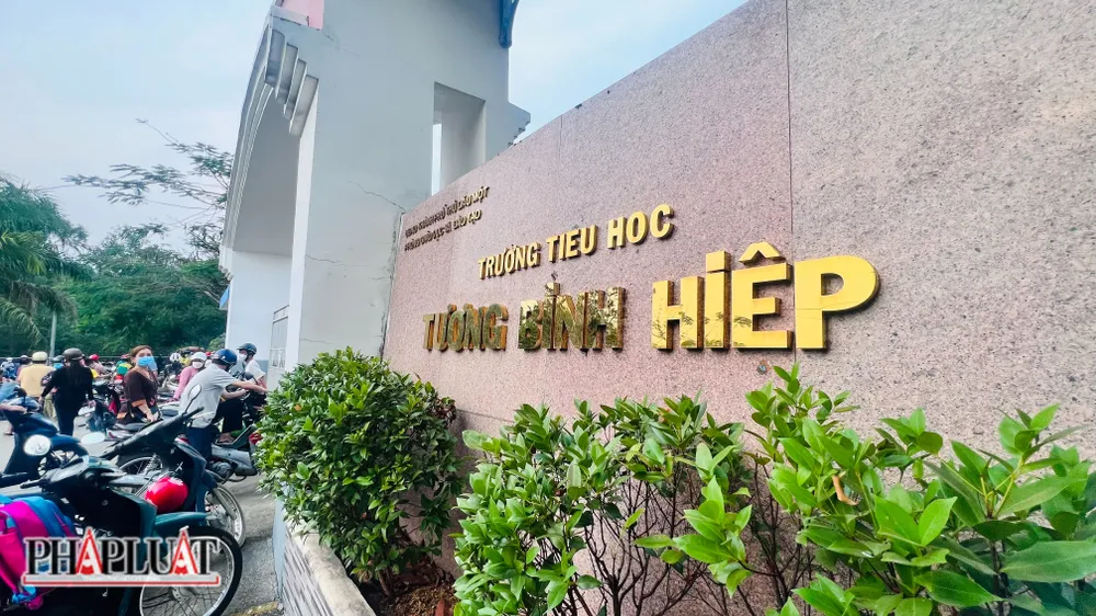 Ngôi trường nơi xảy ra vụ việc. Ảnh: KD Ngôi trường nơi xảy ra vụ việc. Ảnh: KD