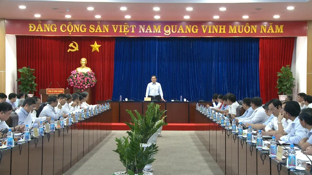 Phó Thủ tướng làm việc với năm tỉnh để giải quyết các vấn đề vướng mắc, khó khăn.