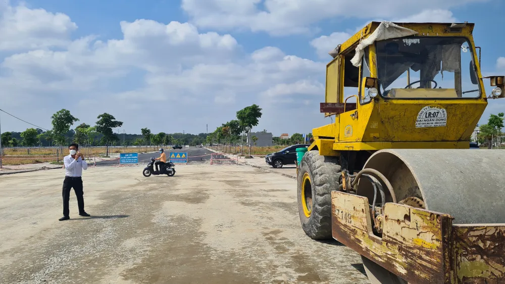 Bắt đầu từ ngày 1-6-2023 quyết định 12/2023 có hiệu lực áp dụng. Ảnh: LÊ ÁNH Bắt đầu từ ngày 1-6-2023 quyết định 12/2023 có hiệu lực áp dụng. Ảnh: LÊ ÁNH