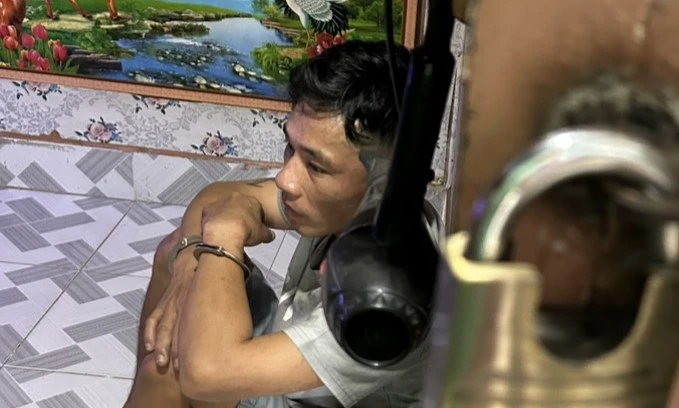 Tùng đã đột nhập vào nhiều công ty để trộm tài sản. Ảnh: CA