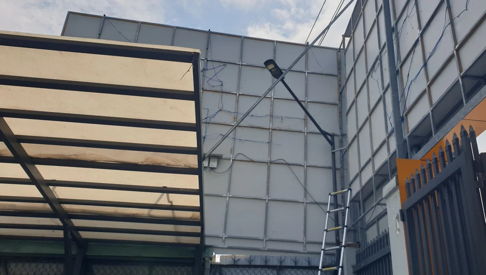 Khu vực nạn nhân đang sửa chữa. Ảnh: Người dân cung cấp