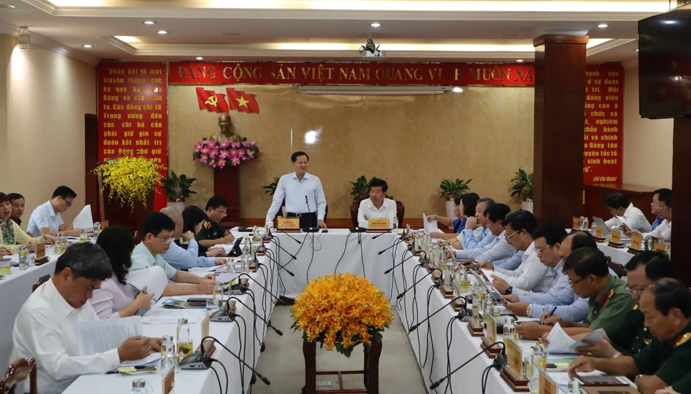 Đoàn công tác do Phó thủ tướng Lê Minh Khái dẫn đầu làm việc với tỉnh Bình Phước. Ảnh: DH