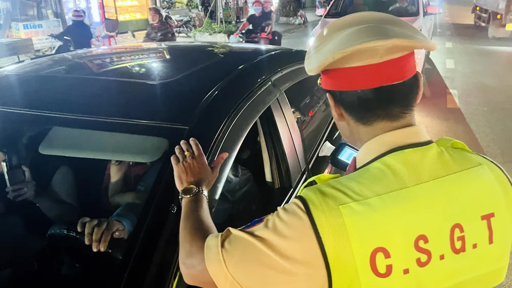 đo nồng độ cồn (2).JPG