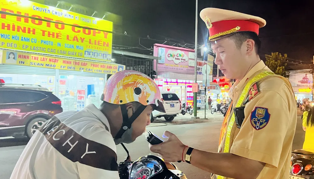 đo nồng độ cồn (4).JPG