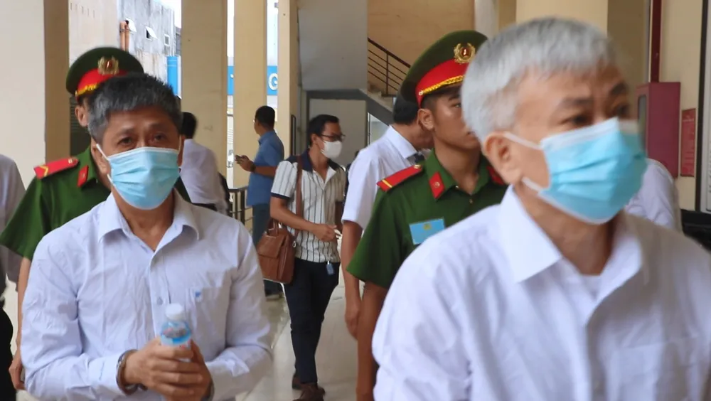 cự giám đốc sở (1).jpg