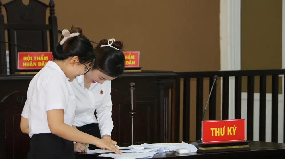 cự giám đốc sở (5).JPG