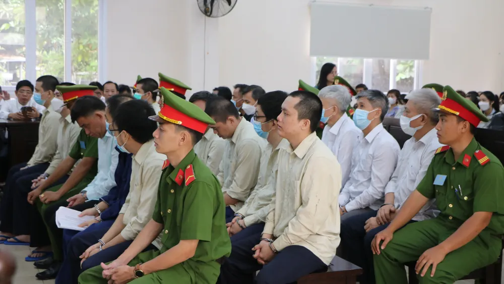 cự giám đốc sở (8).JPG