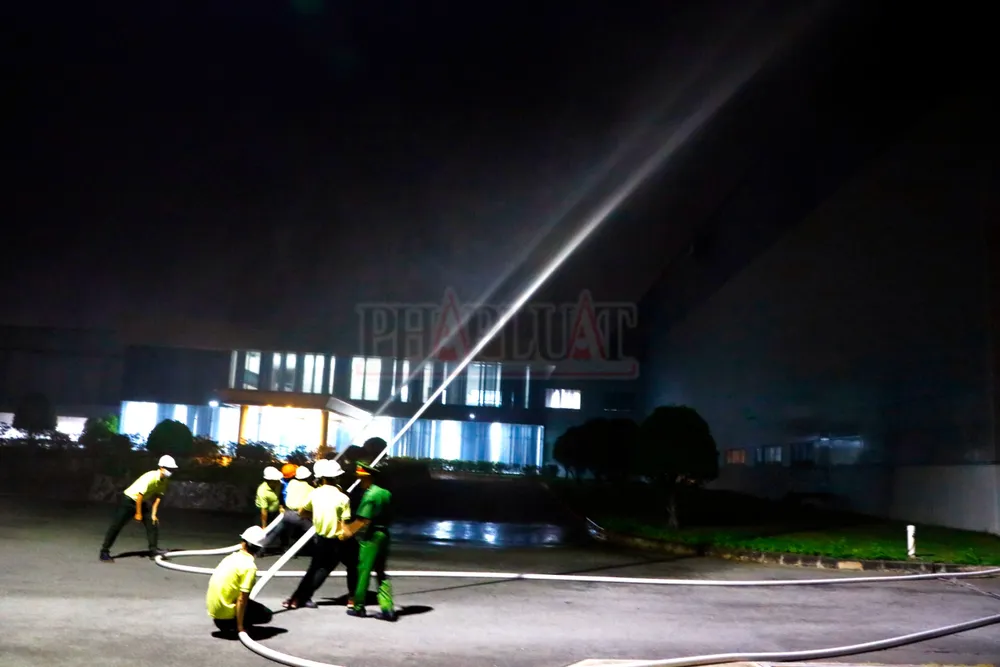 cong-an-binh-duong-kiem-tra-dot-xuat-cong-tac-dam-bao-pccc-cac-cong-ty (4).JPG