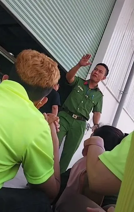 ngừng việc tập thể (3).jpg