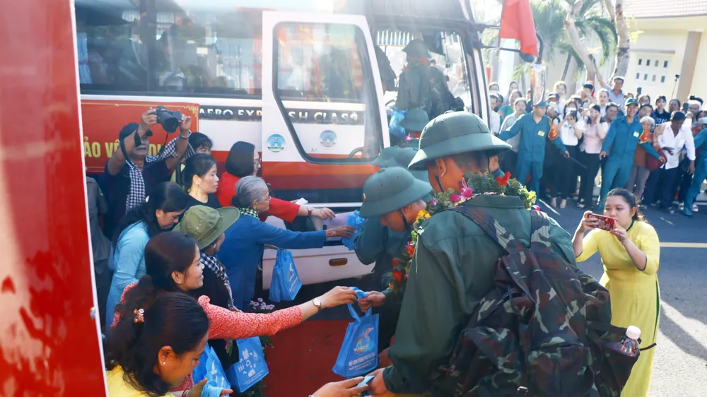 nhập ngũ (11).JPG