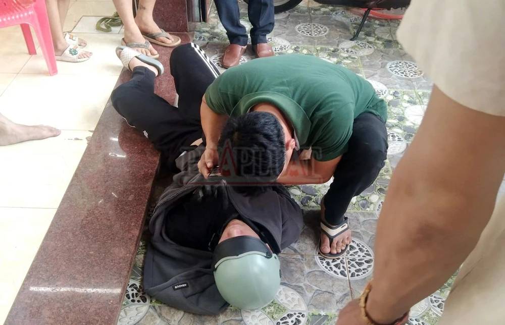 cướp tiệm vàng (2).jpg