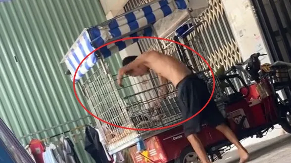 đánh đập bé trai.jpg