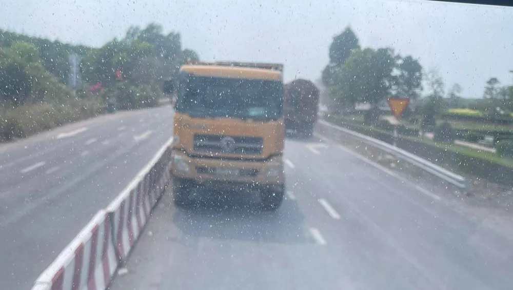 đi ngược chiều