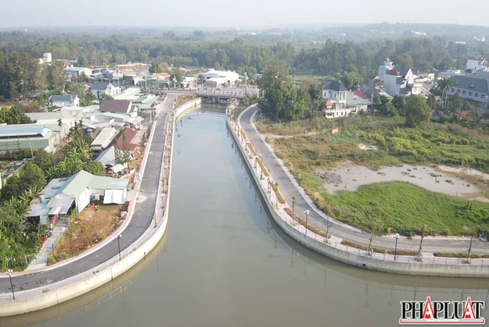 Đô thị Bến Cát được chỉnh trang sạch đẹp. Ảnh: LÊ ÁNH Bến Cát (4).jpg
