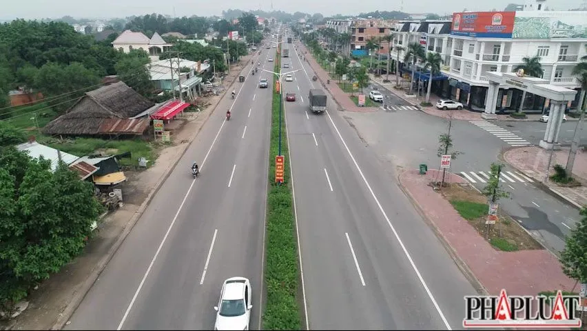 Thị xã Bến Cát đang đẩy mạnh phát triển đồng bộ mạng lưới giao thông kết nối vùng và thu hút đầu tư về logistics. bến cát (20).jpg