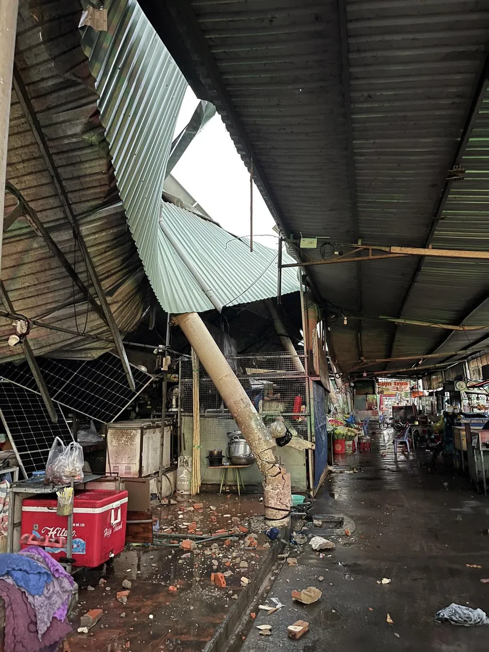 mưa to gió lớn (1).jpg