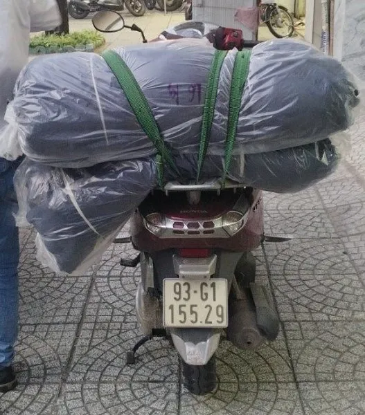 Chiếc xe máy của anh T bị cướp. Ảnh: Người dân cung cấp IMG_9526.jpeg