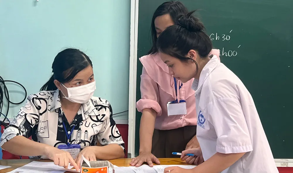 thi tốt nghiệp (2).jpg