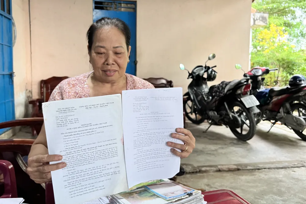 Bà Ngọc đã theo kiện gần 17 năm. Ảnh: KHẢ DOANH IMG_9686.JPG