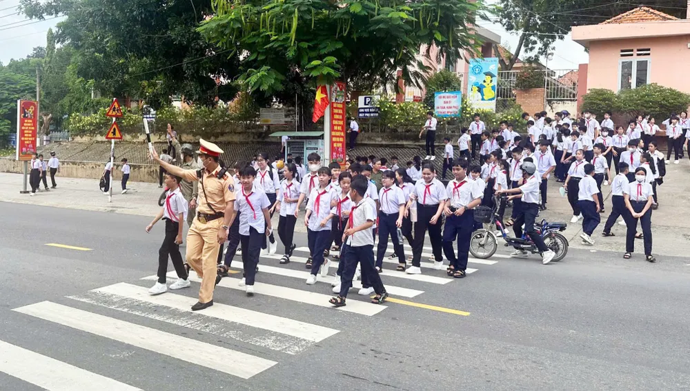 học sinh vi phạm (9).jpg