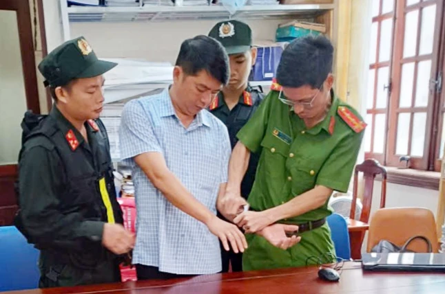 phó chủ tịch (1).png