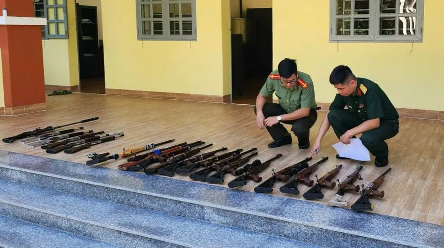 Xưởng chế tạo súng (3).jpg