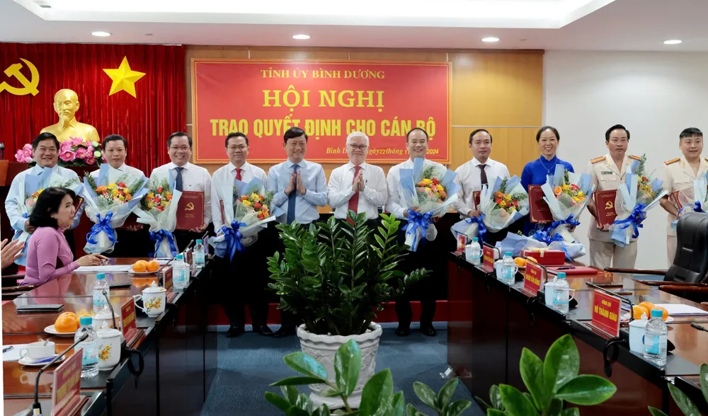 cán bộ chủ chốt (2).jpg