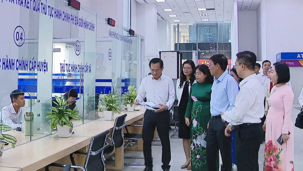 Trung tâm Phục vụ hành chính (1).jpg