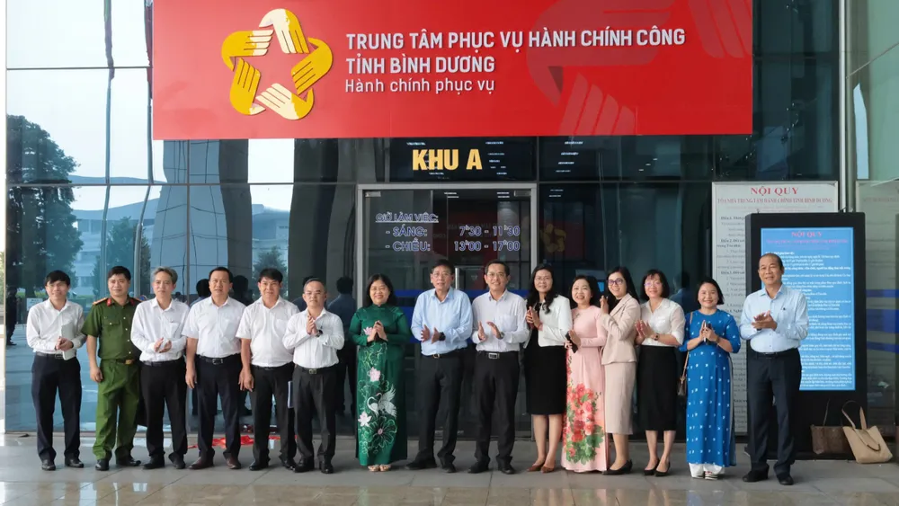 Trung tâm Phục vụ hành chính (4).jpg