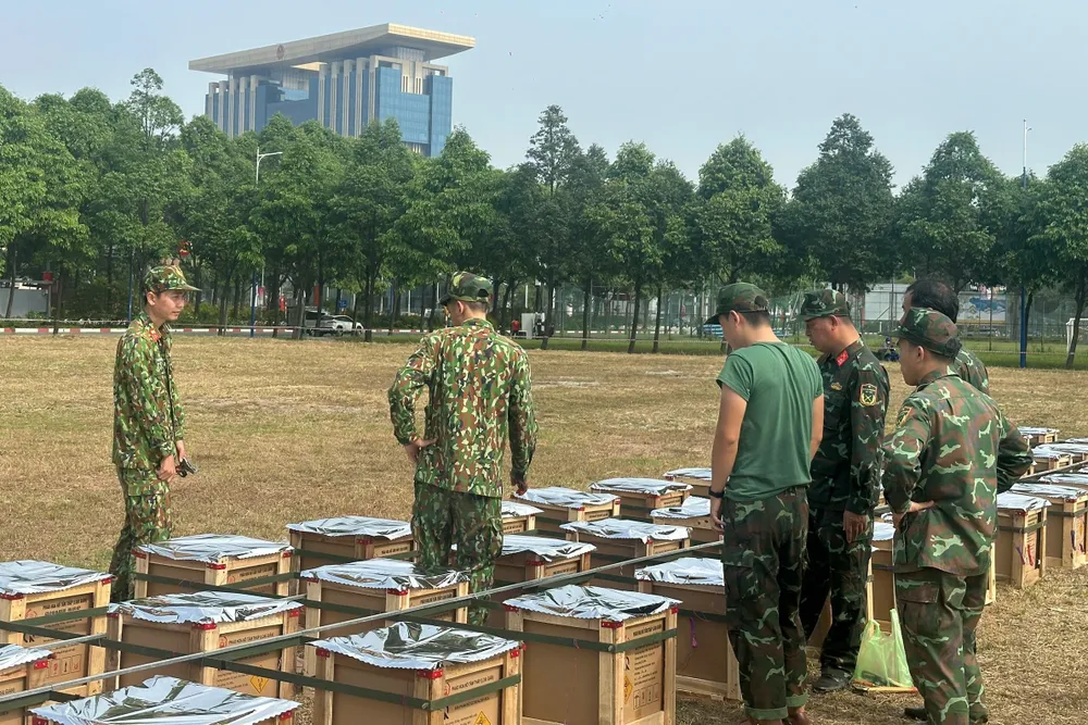 bắn pháo hoa (5).jpg