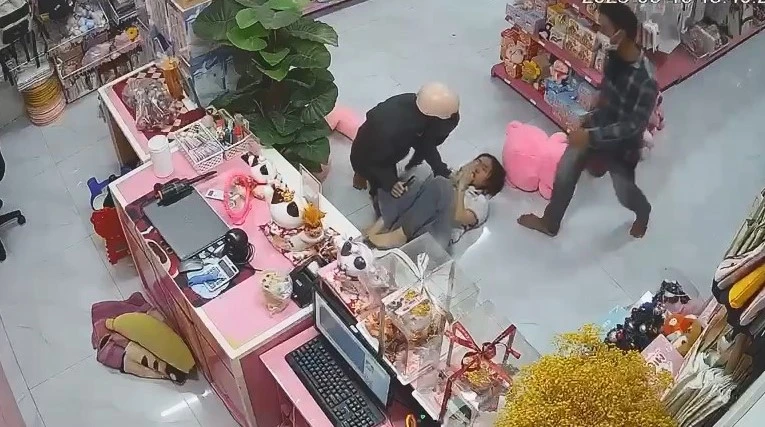 nam thanh niên (1).jpg