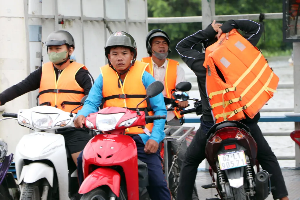 mùa mưa bão (9).JPG