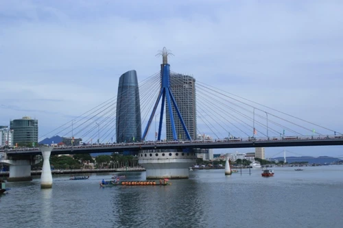 Đà Nẵng điều chỉnh giờ quay cầu Sông Hàn ảnh 1