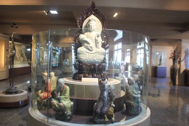 Hiện vật kỳ bí trong Bảo tàng văn hóa Phật giáo đầu tiên của Việt Nam ảnh 9