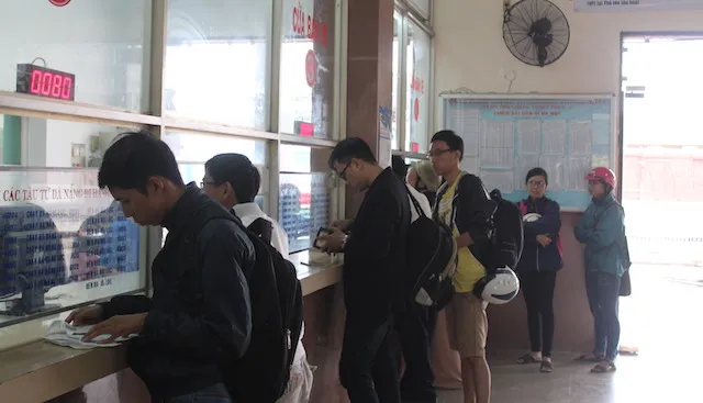 Vé xe tết tăng đến 60% so với ngày thường ảnh 2