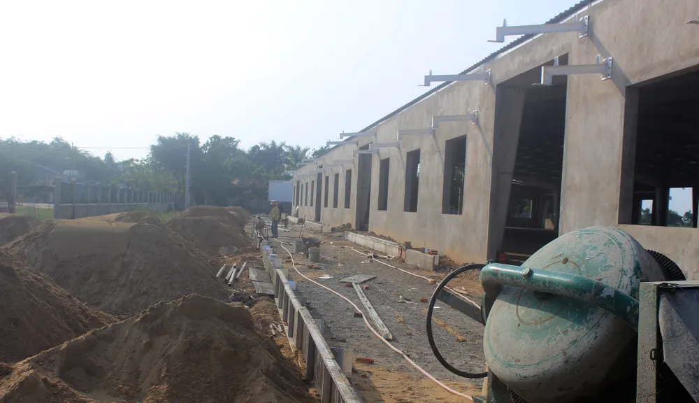 Nhà máy được Công ty TNHH MTV Da Nang Plastic xây dựng trái phép. Ảnh: ĐD.